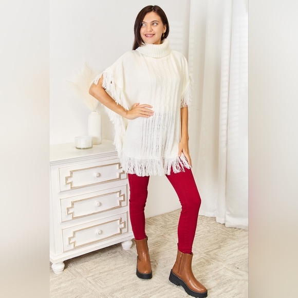 Justin Taylor Designer White Turtle Neck Fringe Poncho One Size Fit All - Picture 5 of 10
